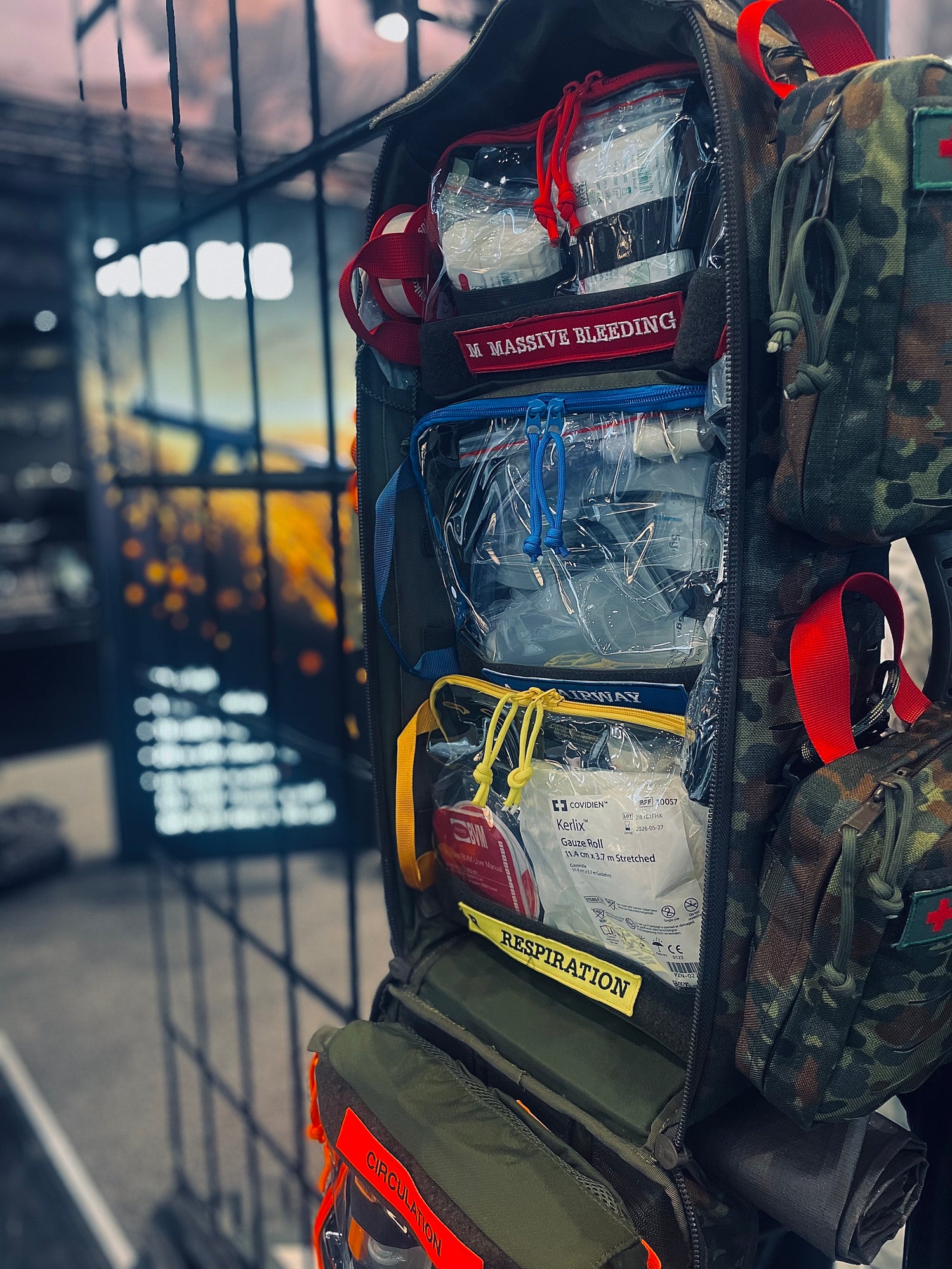 Taktischer Medic-Rucksack mit individuellem Innenlayout, hier in der CLS Ausstattung