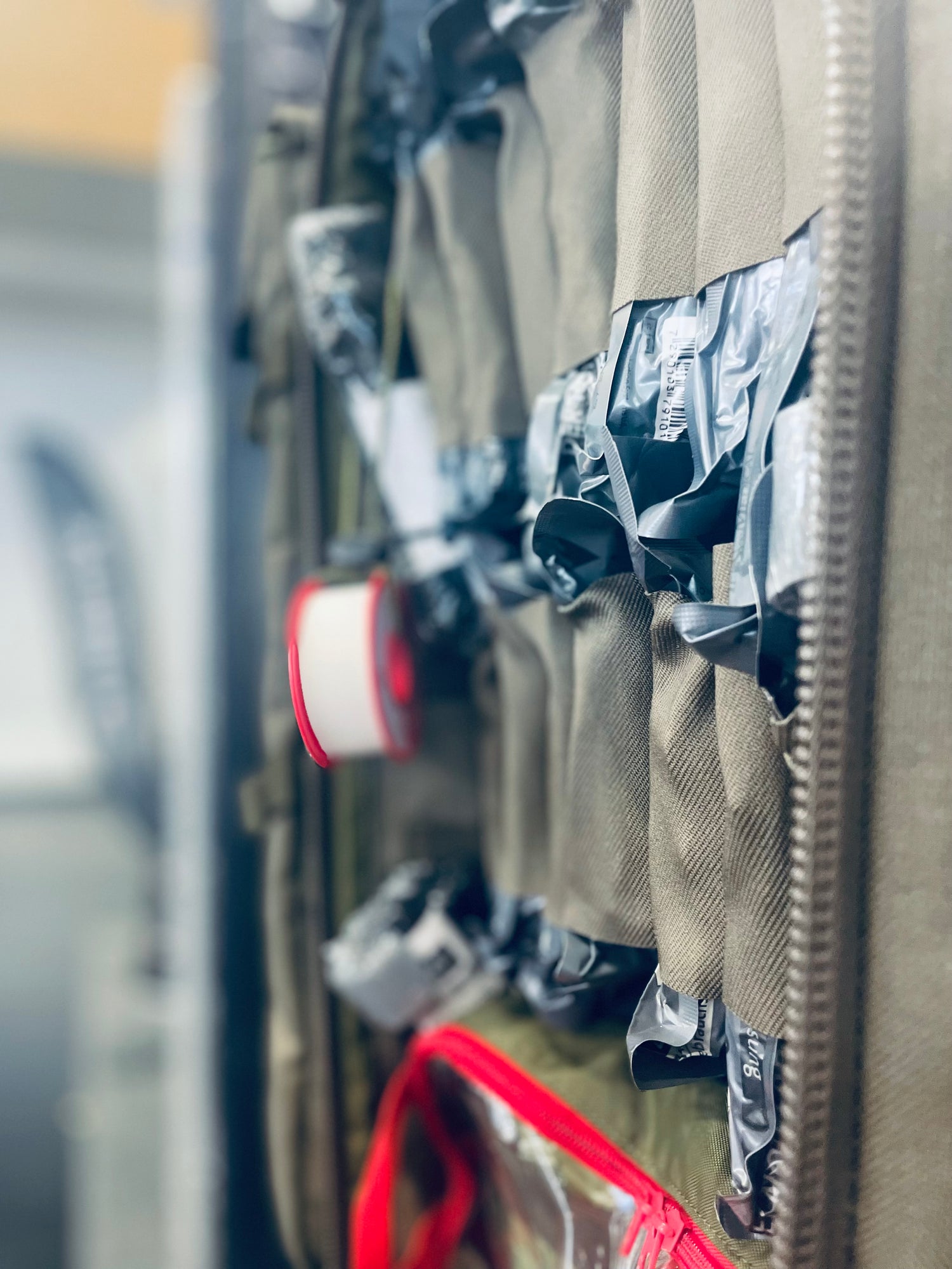 Spezialisierte Notfalltasche für Rettungskräfte und Polizei bei MASCAL-Einsatz