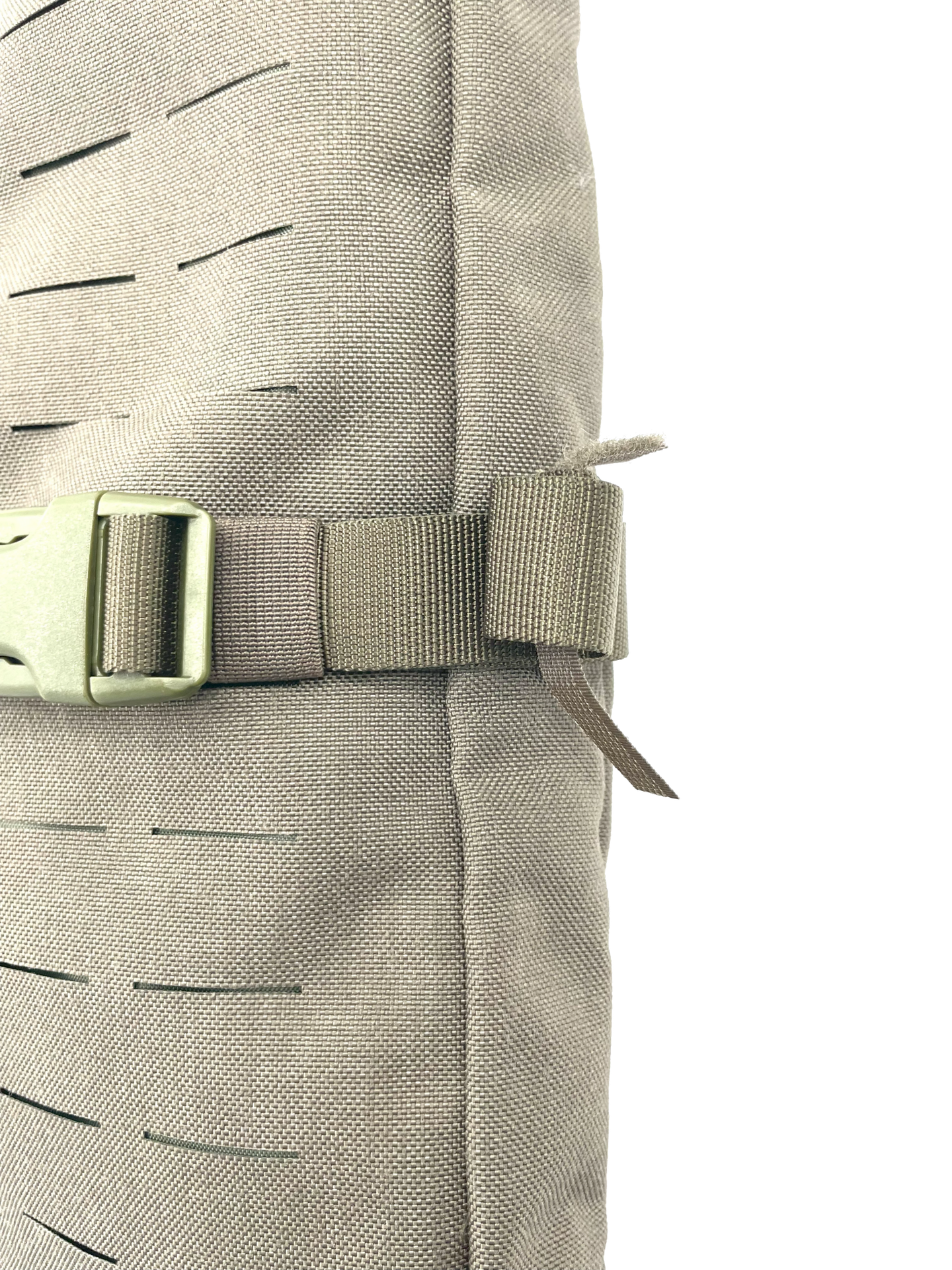 Flag-bag_Compression straps velcro ending Kopie